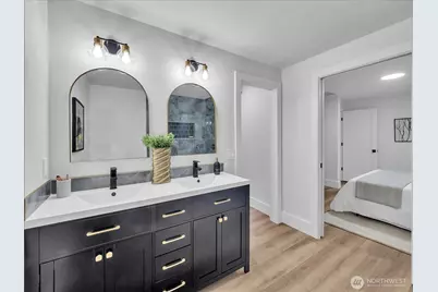 13046 15th Avenue NE, Seattle, WA 98125 - Photo 14