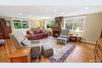 10506 Robin Hood Drive, Edmonds, WA 98020 - Photo 20