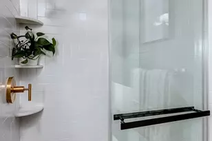 1819 N 107th St, Seattle, WA 98133 - Photo 18