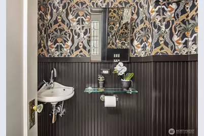 917 E Allison Street, Seattle, WA 98102 - Photo 8