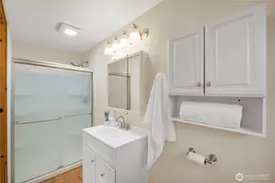 1975 Wilson Ave, Enumclaw, WA 98022 - Photo 14