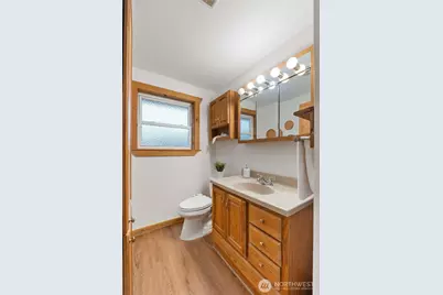 1975 Wilson Avenue, Enumclaw, WA 98022 - Photo 18