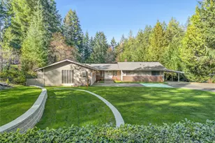 2925 SE Royalwood Pl, Port Orchard, WA 98367 - Photo 2