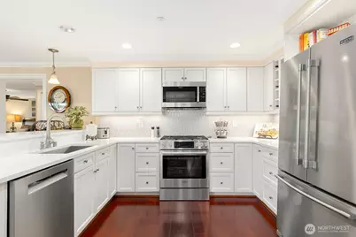 2100 Thorndyke Avenue W #101, Seattle, WA 98199 - Photo 16