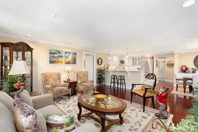 2100 Thorndyke Avenue W #101, Seattle, WA 98199 - Photo 10