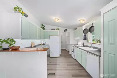 18618 27th Street NW, Home, WA 98349 - Photo 14