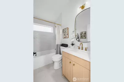 3215 22nd Avenue S, Seattle, WA 98144 - Photo 22