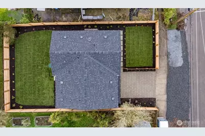 3215 22nd Avenue S, Seattle, WA 98144 - Photo 2