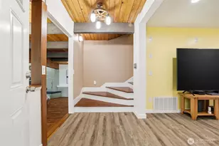 21911 120th St E, Bonney Lake, WA 98391 - Photo 6