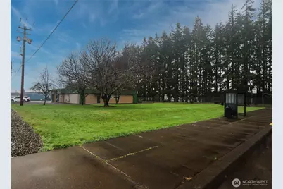 1312 1st Street, Cosmopolis, WA 98537 - Photo 2