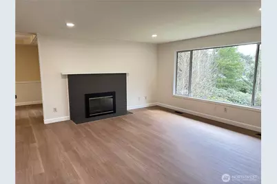 807 Grimes Road, Bothell, WA 98012 - Photo 2