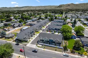 1030 Finch Ln, Wenatchee, WA 98801 - Photo 4