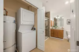 300 High School Rd NE, Bainbridge Island, WA 98110 - Photo 16