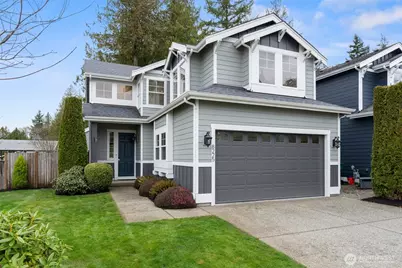 8225 1st Place SE, Lake Stevens, WA 98258 - Photo 2