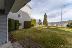 2305 W Woodin Ave, Chelan, WA 98816 - Photo 12