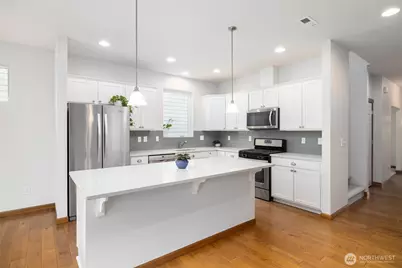 139 S 47th Street, Mount Vernon, WA 98274 - Photo 8