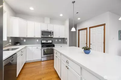 139 S 47th Street, Mount Vernon, WA 98274 - Photo 6