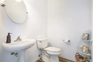 2209 28th St SE, Puyallup, WA 98372 - Photo 6