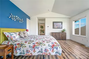 2209 28th St SE, Puyallup, WA 98372 - Photo 18