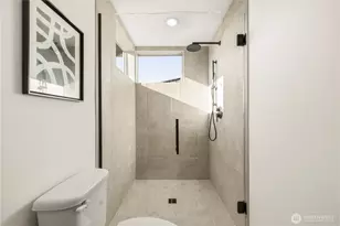 3817 B Fremont Ave N, Seattle, WA 98103 - Photo 16