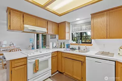 15107 1510 15th Avenue E, Tacoma, WA 98445 - Photo 14