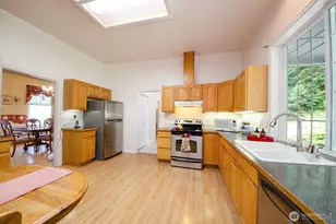 12832 Hunter Rd SW, Rochester, WA 98579 - Photo 8