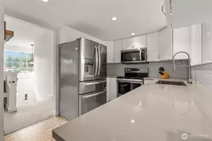 2603 24th St SE, Puyallup, WA 98374 - Photo 8