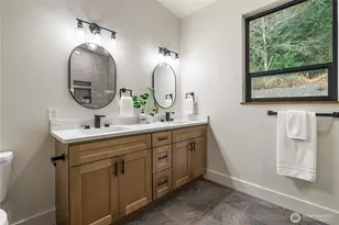 647 Rainbow Dr, Sedro Woolley, WA 98284 - Photo 32
