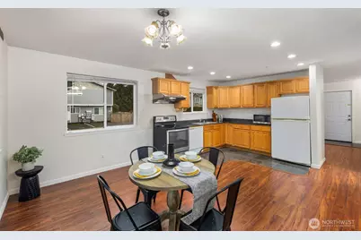 3322 SW 148th Street #E7, Lynnwood, WA 98087 - Photo 6