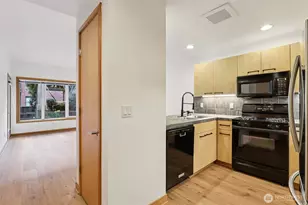 300 W 8th St, Vancouver, WA 98660 - Photo 14