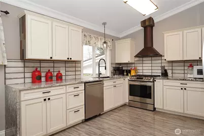 10306 235th Avenue E, Buckley, WA 98321 - Photo 4