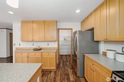 261 Blaine Drive SE, Renton, WA 98056 - Photo 10