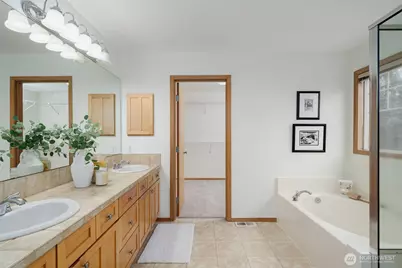 261 Blaine Drive SE, Renton, WA 98056 - Photo 22