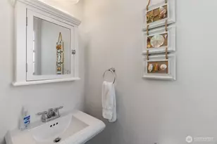 81 Compass St, Pacific Beach, WA 98571 - Photo 24