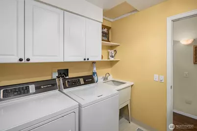 1280 80th Place NE, Medina, WA 98039 - Photo 18