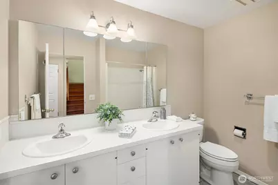 1280 80th Place NE, Medina, WA 98039 - Photo 24