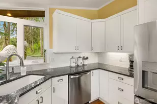 1280 80th Pl NE, Medina, WA 98039 - Photo 16