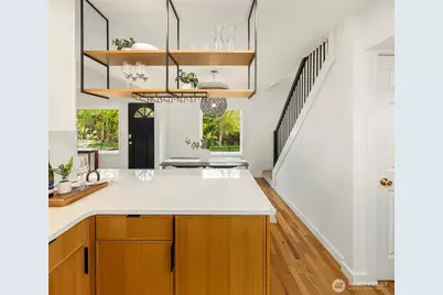 8205 18th Avenue NE, Seattle, WA 98115 - Photo 12