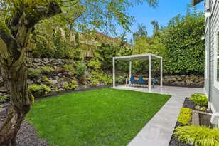 8205 18th Ave NE, Seattle, WA 98115 - Photo 30