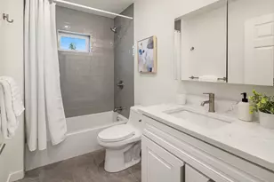 8205 18th Ave NE, Seattle, WA 98115 - Photo 22