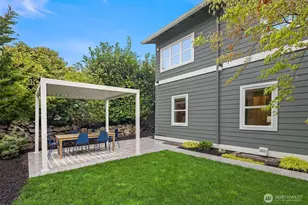 8205 18th Ave NE, Seattle, WA 98115 - Photo 32