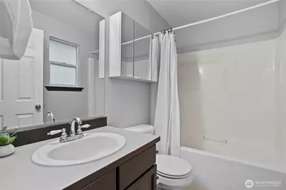 18926 21st Ave W, Lynnwood, WA 98036 - Photo 16