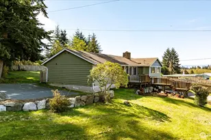 5443 Pleasant View Ln, Freeland, WA 98249 - Photo 4