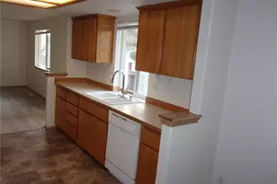 1128 123rd St Ct E, Tacoma, WA 98445 - Photo 4