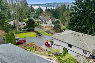 6420 NE 129th Pl, Kirkland, WA 98034 - Photo 4