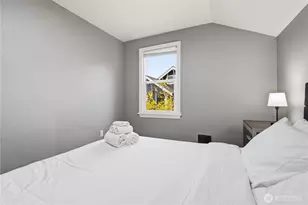 5506 5th Ave NW, Seattle, WA 98017 - Photo 28