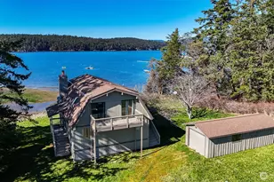 239 Shoreland Dr, Lopez Island, WA 98261 - Photo 2