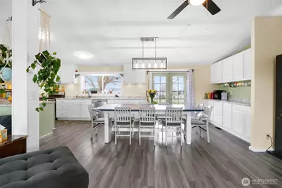 4572 Highway 28 E, Soap Lake, WA 98851 - Photo 12