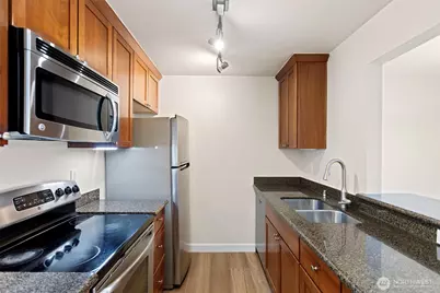 14200 SE 6th Street #57, Bellevue, WA 98007 - Photo 6