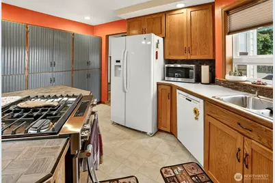 20070 Park Ridge Lane, Sedro Woolley, WA 98284 - Photo 8